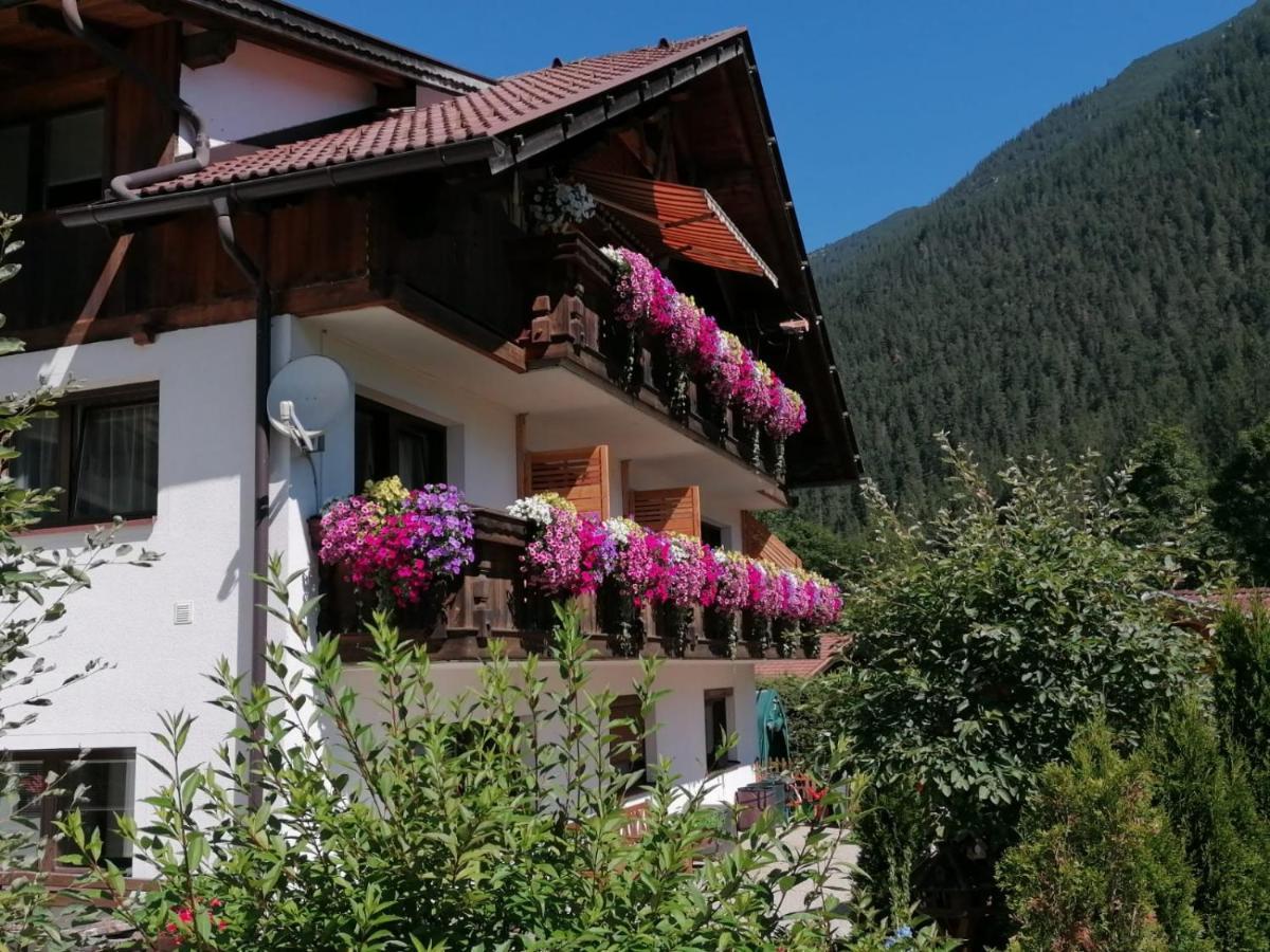 Haus Kohlberghof Hotel Bichlbach Ngoại thất bức ảnh